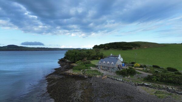 Bay Cottage - Ross Bay Retreat