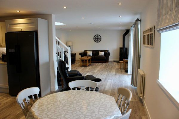 Bay Cottage - Dining Living Area