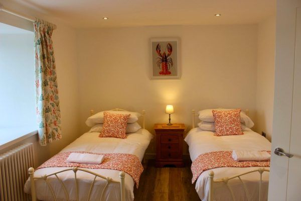 Bay Cottage - Twin Bedroom